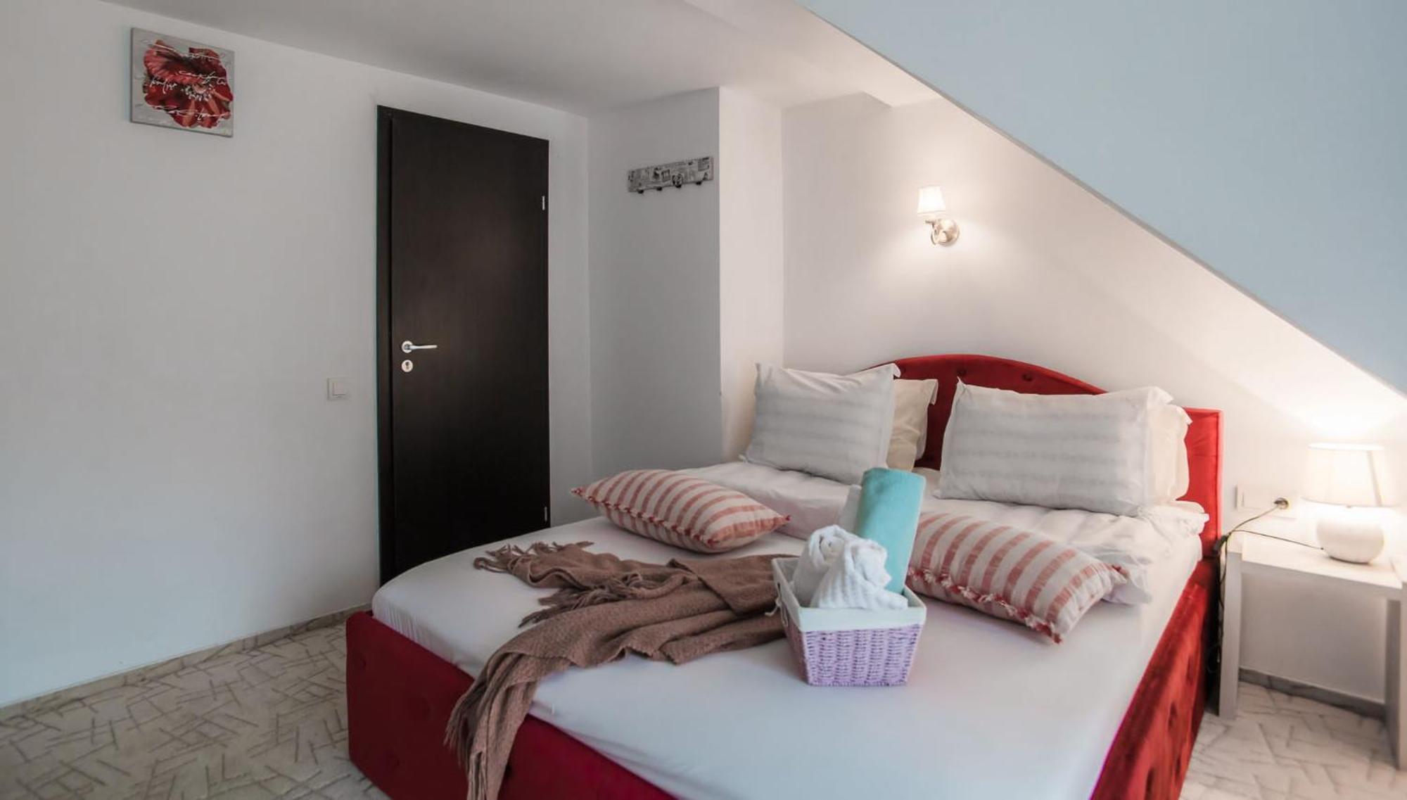 Anelisse Inn Moeciu De Sus Εξωτερικό φωτογραφία